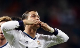 PSG could acquire the services of Cristiano Ronaldo, claims Pauleta