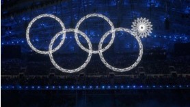 Фото: на церемонии закрытия Олимпиады в Сочи вспомнили эпизод с нераскрывшейся снежинкой во время открытия Игр